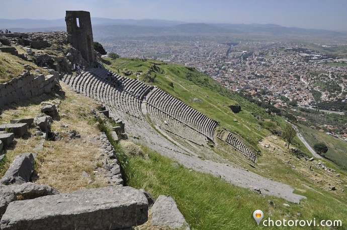 Амфитеатърът в Пергам