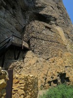 Rock_Monastery_Gligora